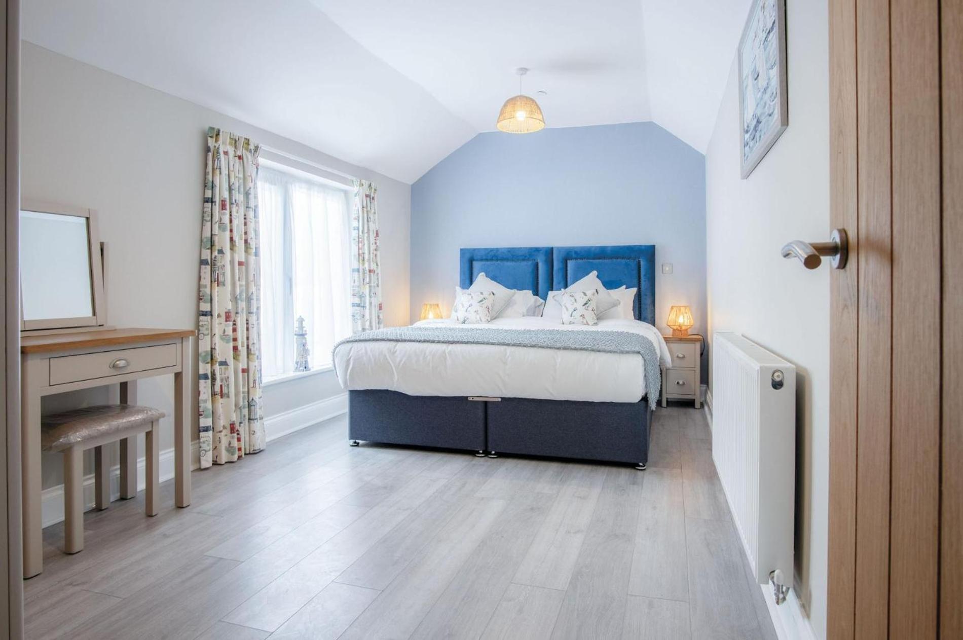 Harbour View - 2 Bedroom Apartment - Milford Haven Exterior foto